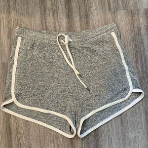 Aritzia Wilfred Varsity Shorts